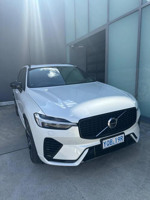 t8沃尔沃xc60插电式混动车,xc60沃尔沃插电式混合动力2020
